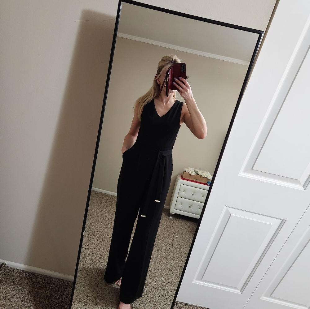 Tommy Hilfiger Women's Belted V-Neck Jumpsuit Black Size 4 - Picture 2 of 5